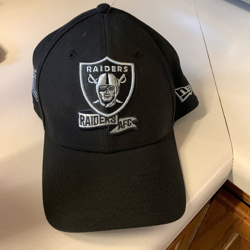 39 Thirty Raiders NFL cap